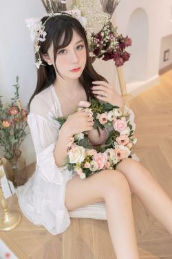 [COS福利] 巨乳猫九酱Sakura – 花の贰拾歲(63P)-图云谷