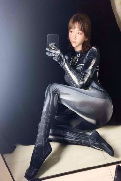 [COS福利] 一小央泽 – 黑蜘蛛(30P)-图云谷