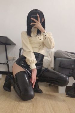 [COS福利] 萌妹子眼酱大魔王w – 黑胶(12P)-图云谷