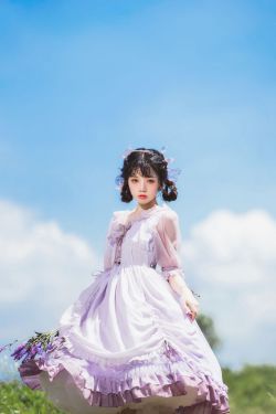 [COS福利] 桜桃喵 – 少女之紫萱(15P)-图云谷