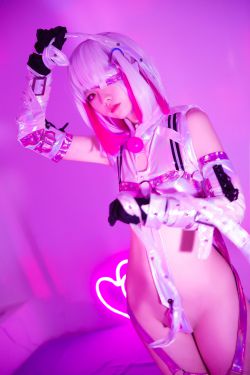 [网红COSER写真] 动漫博主G44不会受伤 – 珀尔诺(34P)-图云谷