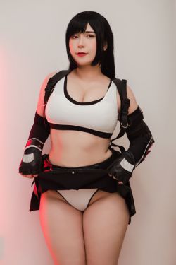 [网红COSER写真] Uy Uy – Tifa Lockhart(17P)-图云谷