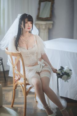 [网红COSER写真] COS福利rioko凉凉子 – 透明婚纱(37P)-图云谷