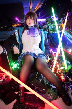 [网红COSER写真] Uy Uy – Amiya (Arknights)(80P)-图云谷