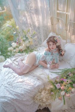 [网红COSER写真] 一笑芳香沁写真 – 豌豆公主(30P)-图云谷