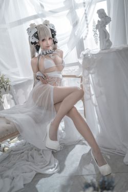[福利COS] 动漫博主蠢沫沫 – 可畏婚纱(57P)-图云谷