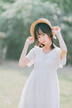 [福利COS] 萌系小姐姐木绵绵OwO – 夏日彩虹(29P)-图云谷