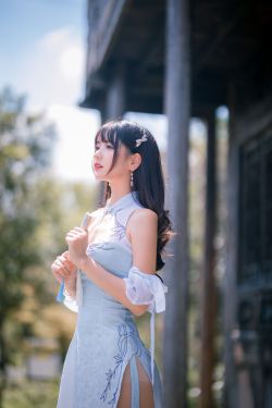 [福利COS] 可爱妹子陆卿卿kyokyo - 蓝色旗袍(24P)-COS