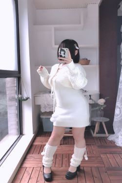 [福利COS] 肉儿 – 初恋女友(213P)-图云谷