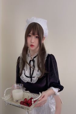 [福利COS] 蜜桃少女是依酱呀 – 女仆馆长(50P)-图云谷