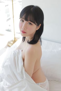 [福利COS] 韩网可爱性感网红Addielyn – Topless Girl(68P)-图云谷