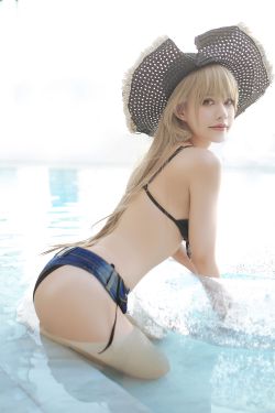 [福利COS] PingPing – Jean Bart Swimsuit(12P)-图云谷